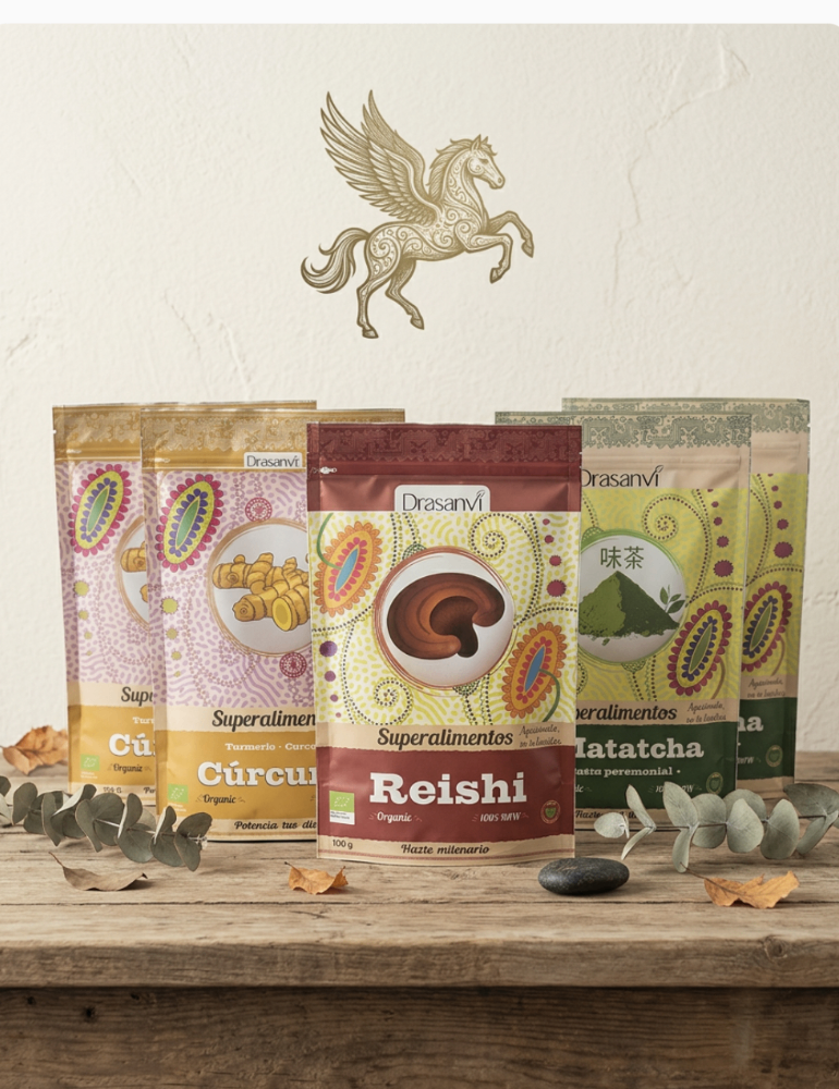 Superalimentos Drasanvi: Cúrcuma, Reishi y Matcha bajo el emblema Pegasus